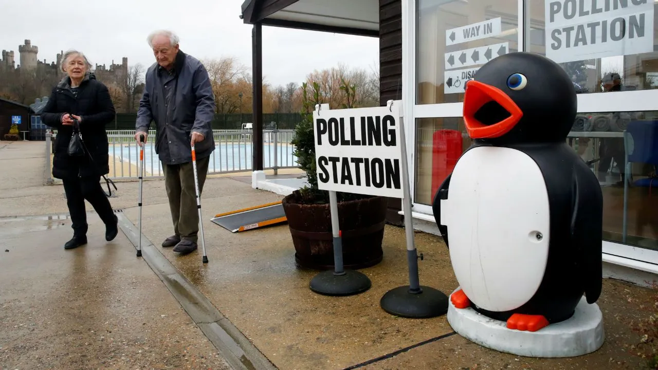 UK General Election 2019: UK Voters Turn Out In Large Numbers In Historic Winter Polls