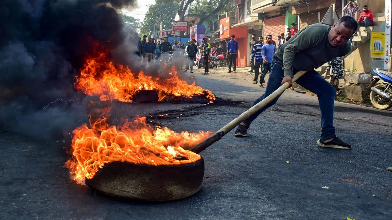  Citizenship Act 2019: Protests Spread To West Bengal, Situation Remains Tense In Assam