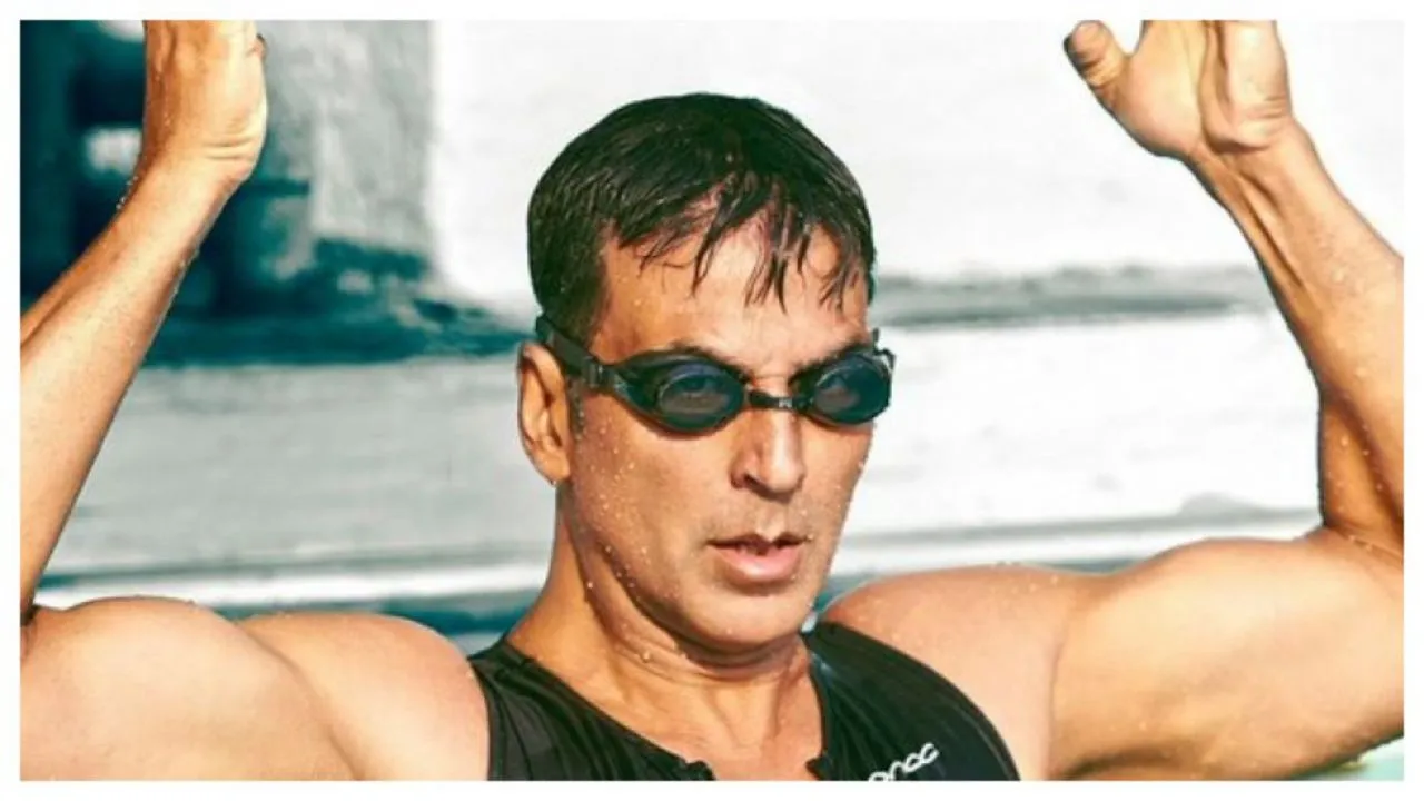 Akshay Kumar Lands In Twitter Trouble; Clarifies After â€˜Accidentlyâ€™ Liking Video Mocking Jamia Crackdown