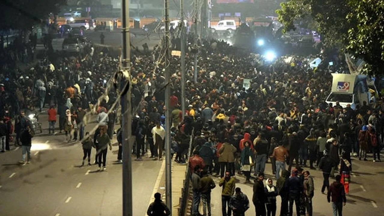 Delhi Police Denies Reports Of Firing At Jamia Protesters, Says Injuries Due To Tear Gas Shells
