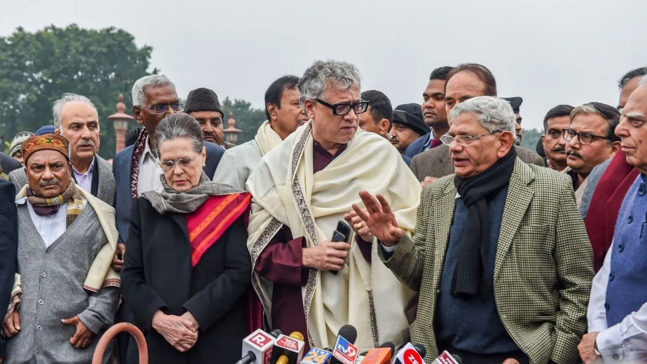 'We Fear Protests May Spread Further': Sonia Gandhi After Meeting President Over CAA