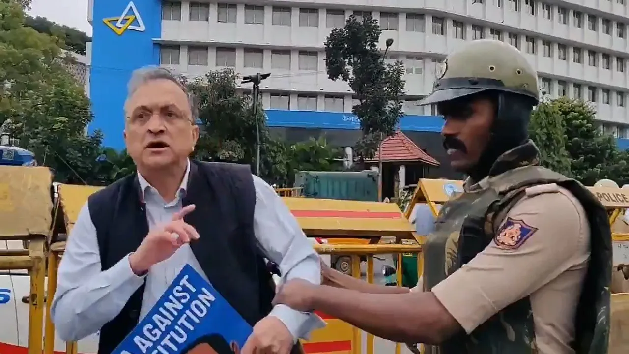CAA Protests: Historian Ramchandra Guha, Others Detained By Bengaluru Police 