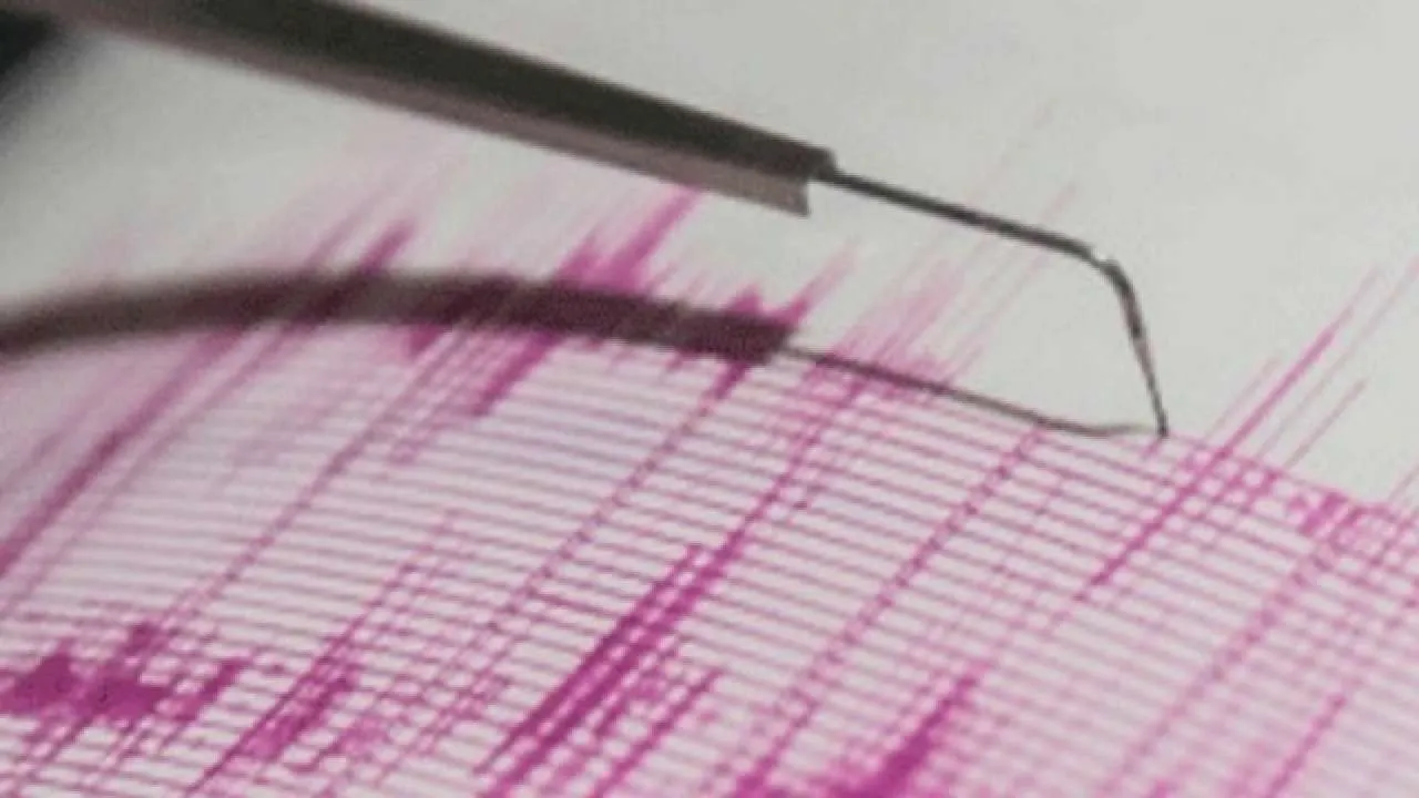 Earthquake: Strong Tremors Jolt Delhi, Other Parts Of North India As 6.3 Magnitude Quake Hits Hindukush