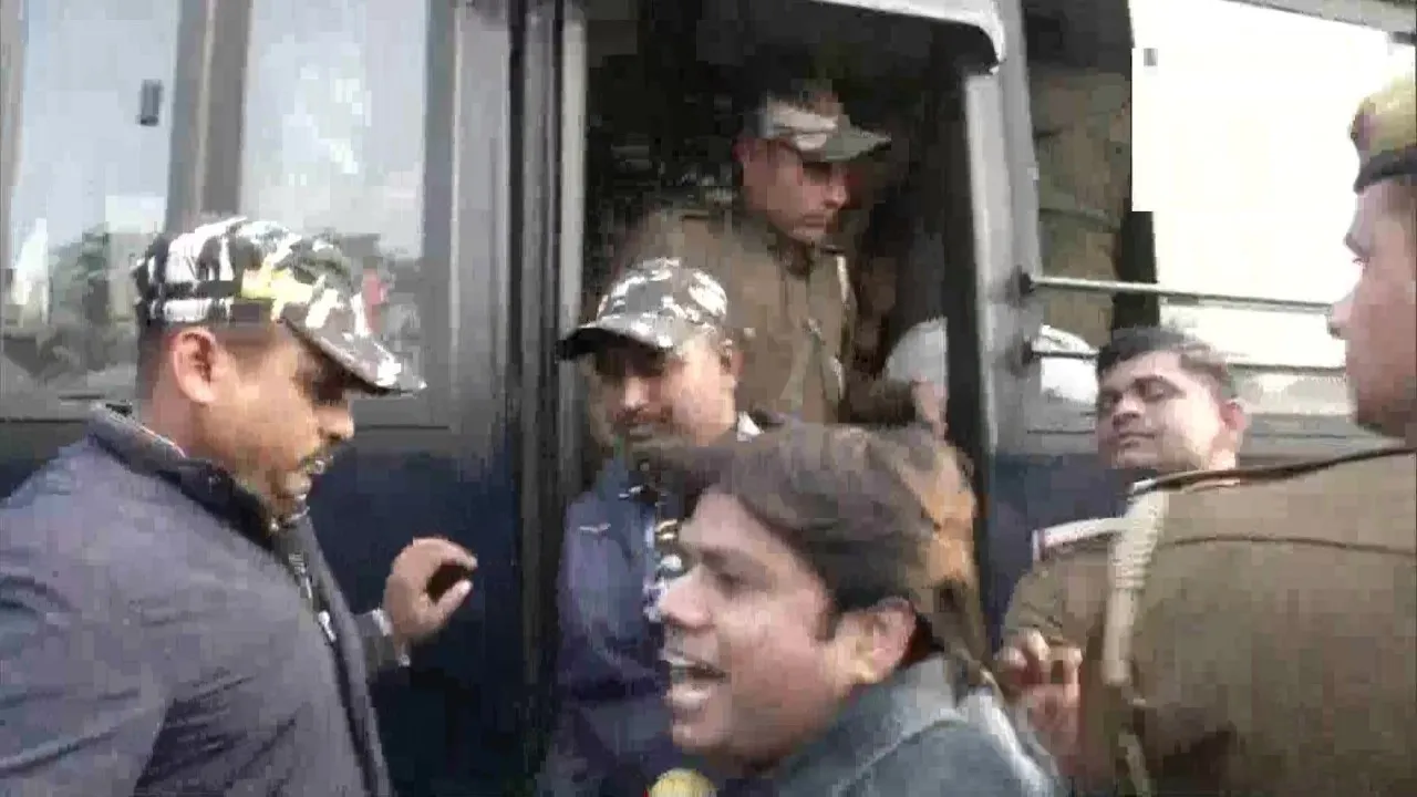 â€˜Will Learn 2 Thingsâ€¦.â€™: What Man Held In Connection With Daryaganj Violence Told Us Inside Courtroom