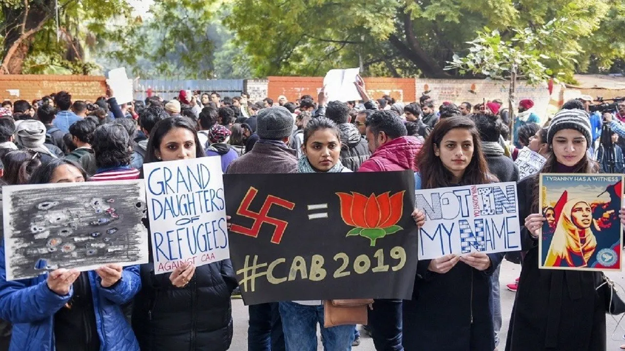 Anti-Citizenship Act Protests Continue In Delhi, Police Maintain Tight Vigil