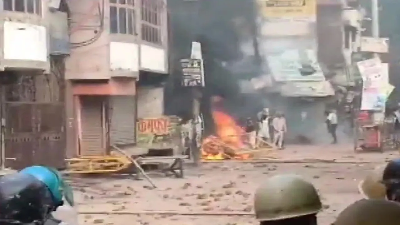 CAA Protests: Death Count Rises To 18, Internet Services Suspended In 25 Districts Of Uttar Pradesh