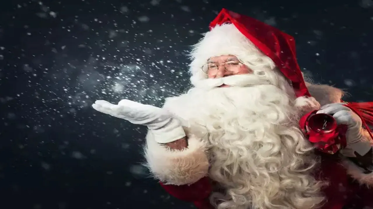 US Astronauts Help Track Santa's Delivery Route