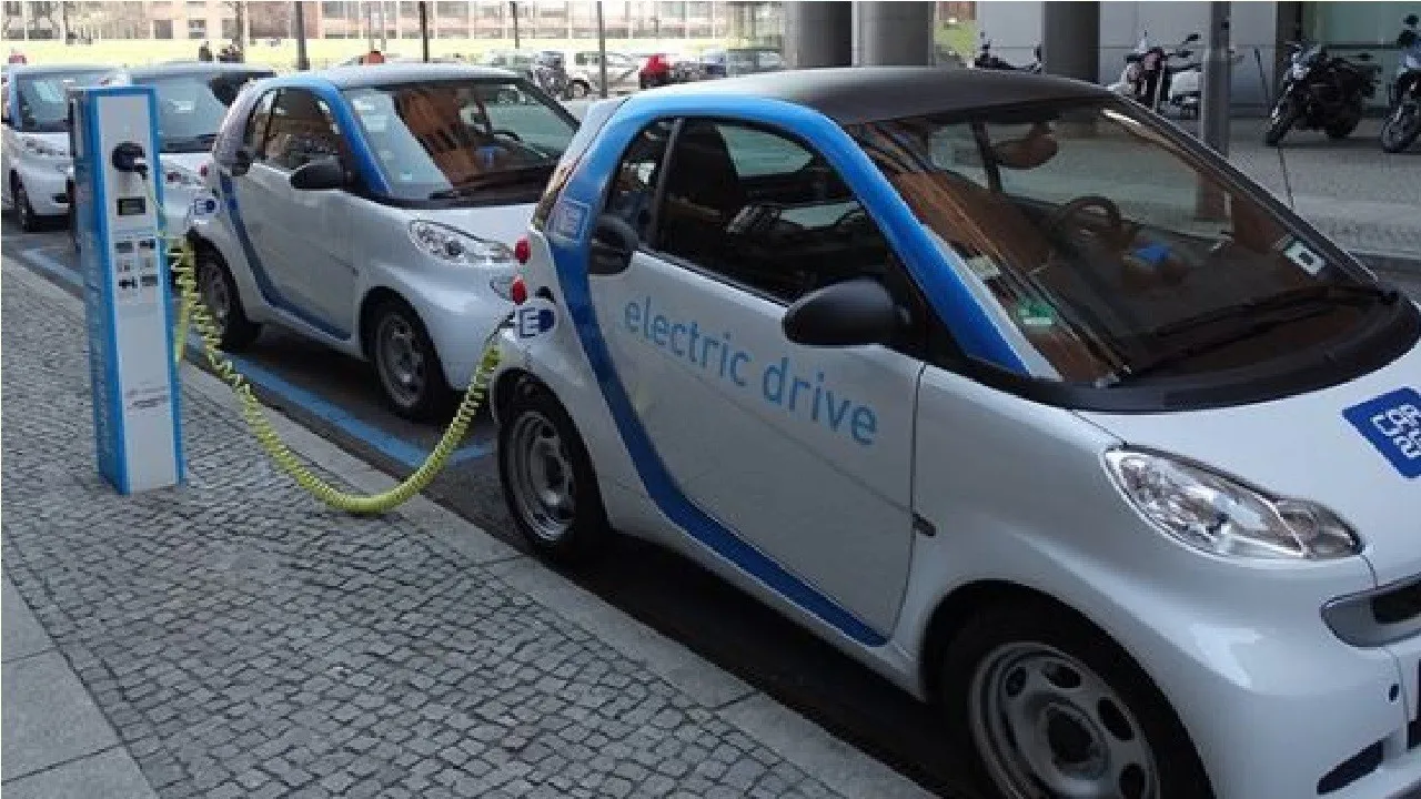 SIAM, SMEV Welcome Electric Vehicle Policy Of Delhi Government