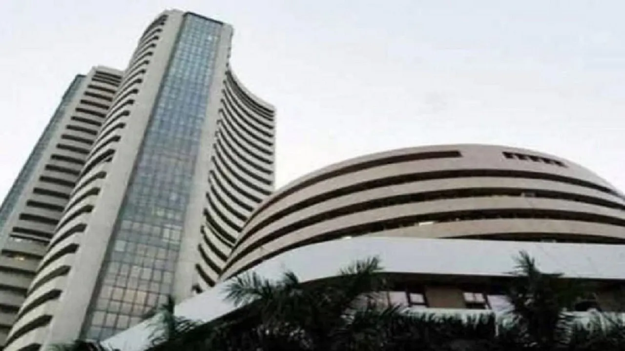 Closing Bell: Sensex ends nearly 300 points lower, Nifty also loses 88 points 