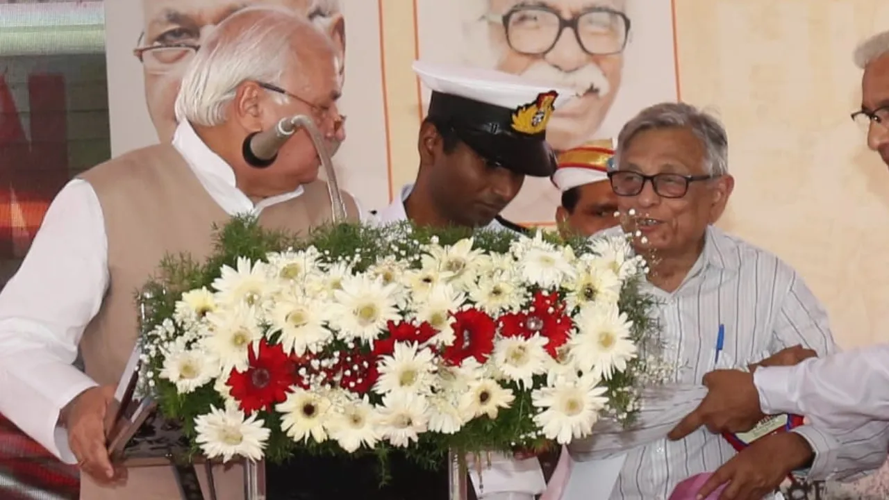 Kerala Governor Faces Protests At Indian History Congress, Historian Irfan Habib Disrupts Speech