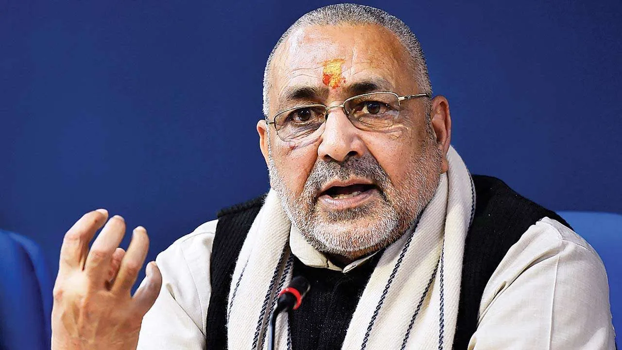 If Rahul Gandhi Loves Infiltrators So Much, He Can Take Them To Italy: Giriraj Singh