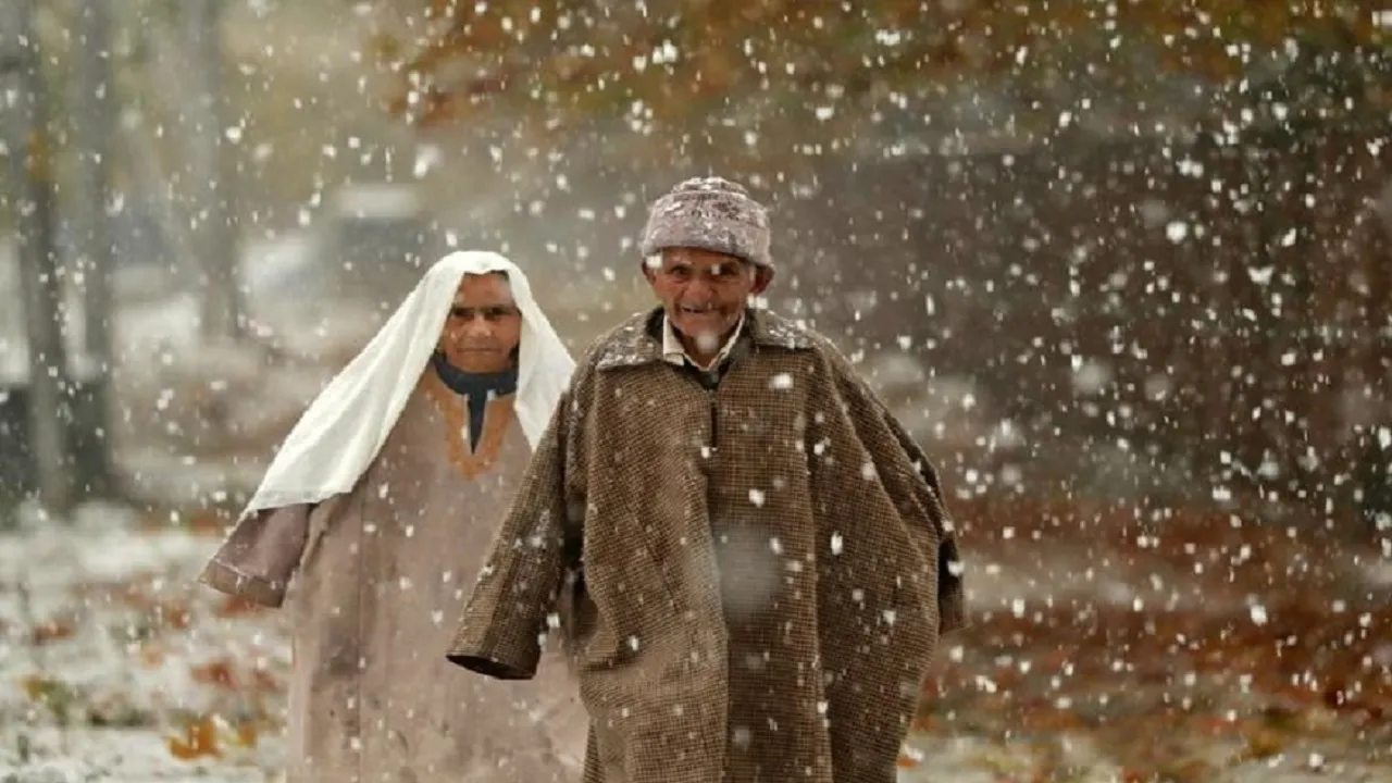 Jammu And Kashmir: Srinagar Shivers At Minus 6.2 Degrees Celsius, Water Supply Lines Freeze
