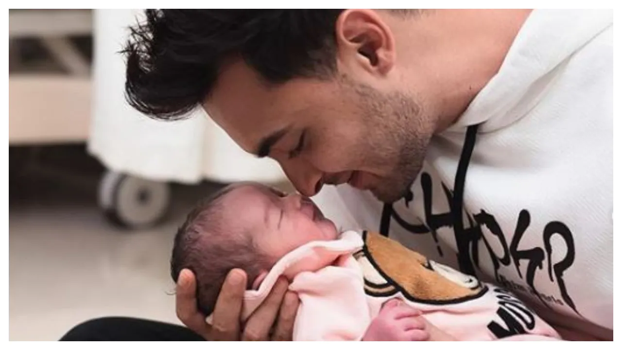 Aayush Sharma- Arpita Khan Sharma Share First Pics Of Baby Ayat To The World, Check Out 