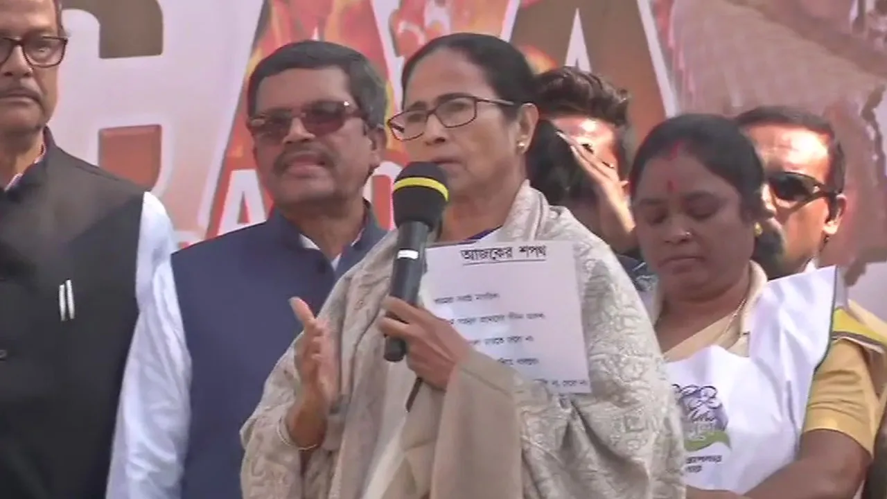 CAA Protests: Mamata Banerjee Urges Political Parties, Civil Society To Isolate BJP