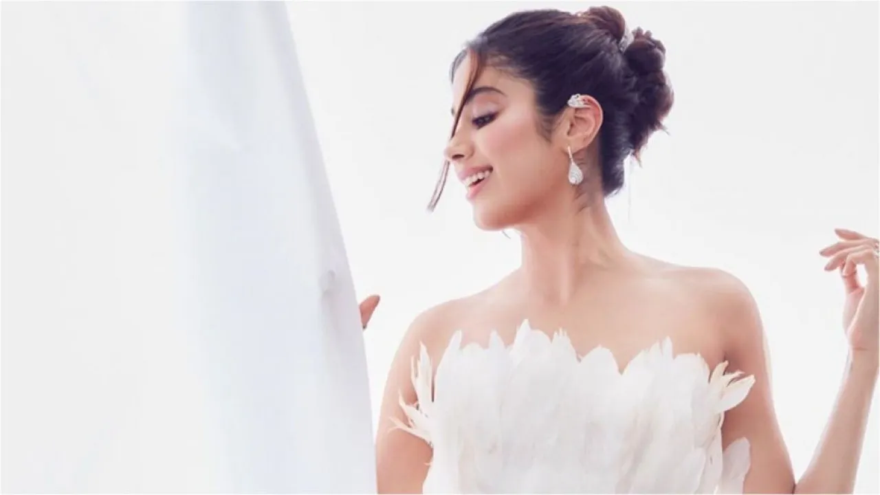 You Wonâ€™t Believe What â€˜Irritatedâ€™ Janhvi Kapoor On Sets Of â€˜Ghost Storiesâ€™