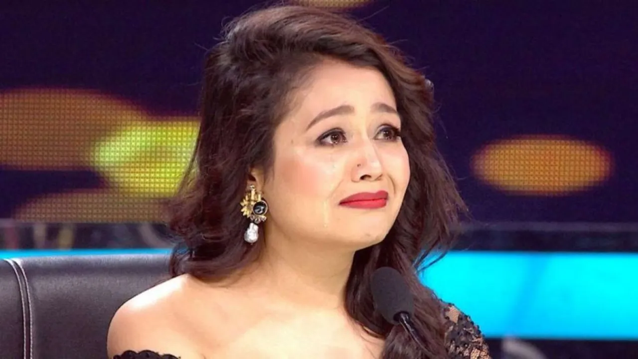 Neha Kakkar Gifts â€˜Ailingâ€™ Indian Idol 11 Contestant Rs 2 Lakh 