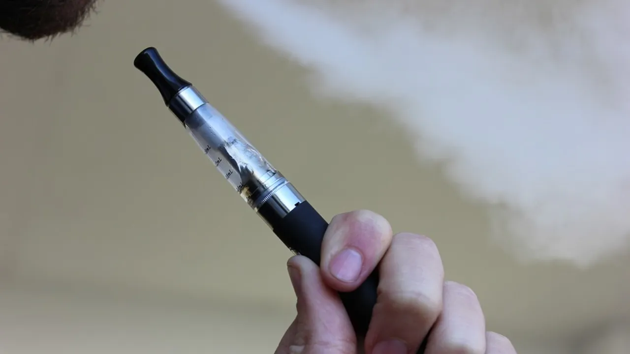 E-Cigarettes May Cause Respiratory Diseases, Claims Study