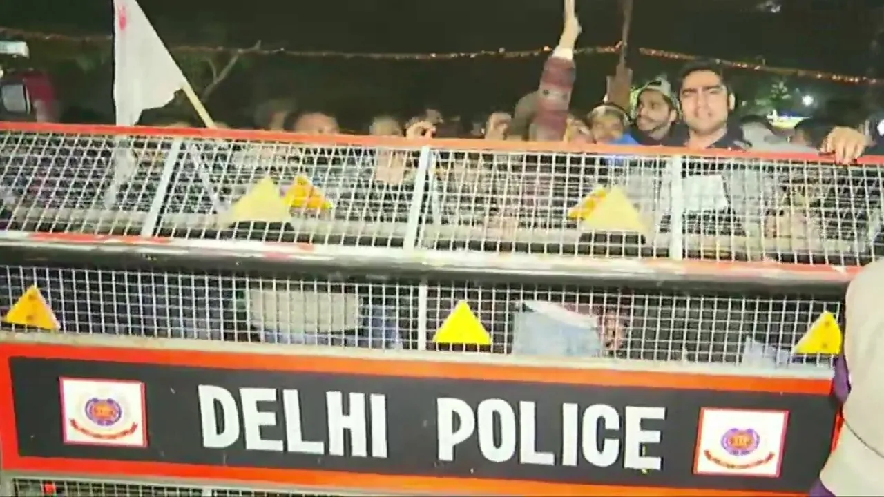 JNU Violence: Delhi Police Registers FIR, Identifies Masked Goons, Security Heightened At Campus