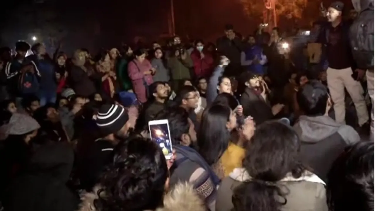 Violence On JNU Campus As 'Masked' Men Attack Students, Teachers; 20 Admitted To Hospitals 