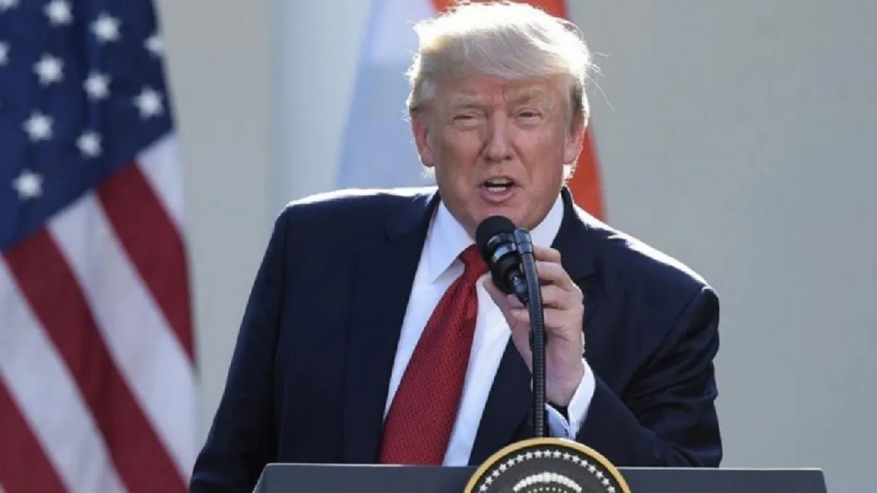 Donald Trump Threatens Baghdad With 'Very Big Sanctions', If US Troops Forced To Leave Iraq
