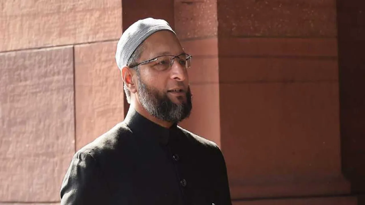 Asaduddin Owaisi Slams Police For Booking Injured JNU Students
