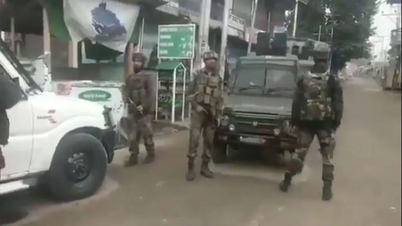 Encounter Breaks Out Between Security Forces, Terrorists In Kashmirâ€™s Tral