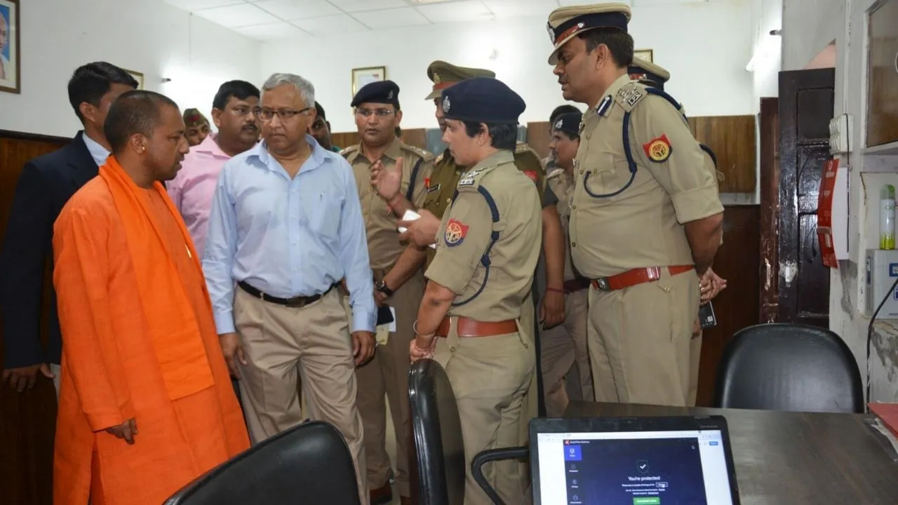 Sujeet Pandey To Become Lucknowâ€™s First Police Commissioner, Alok Singh To Get Top Job In Noida: Sources