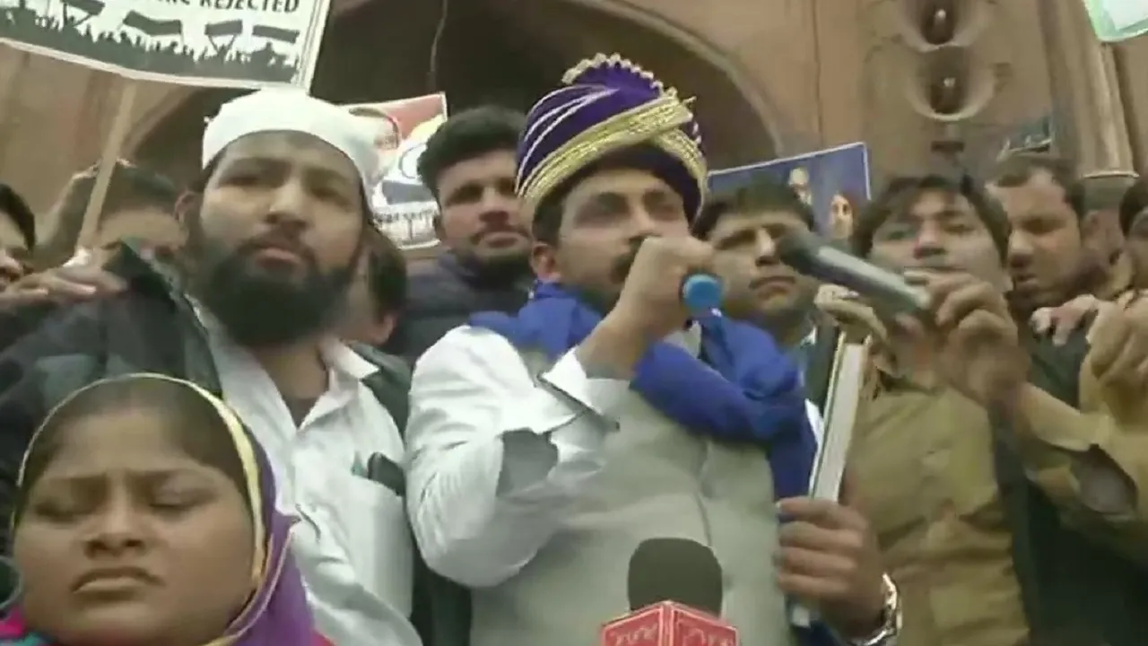 Bhim Army Chief Chandrashekhar Azad Defies Court Order As He Joins Anti-CAA Protest At Jama Masjid 