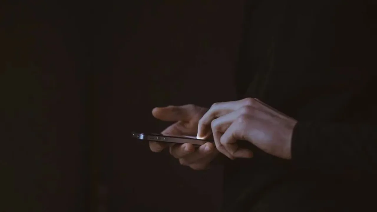 Phone Addiction Linked To Loneliness, May Make Students Anxious About Tests: Study