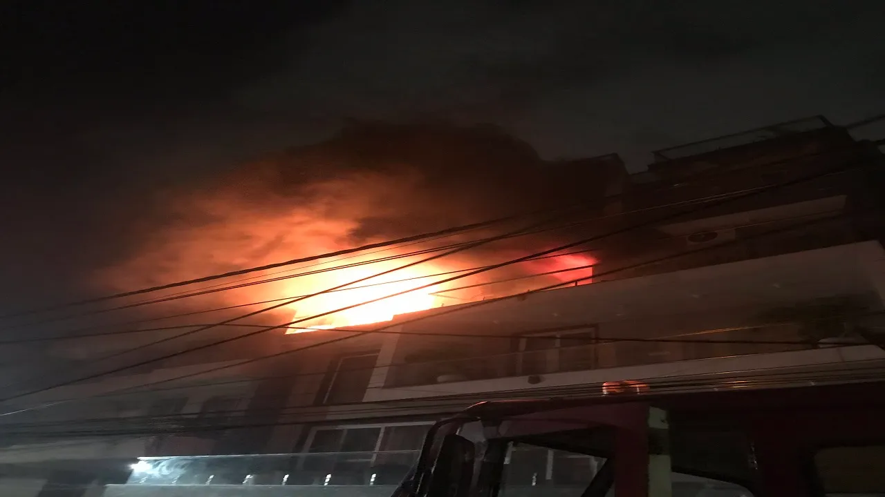 Delhi: Fire Breaks Out At Bindal Showroom In Rajouri Garden