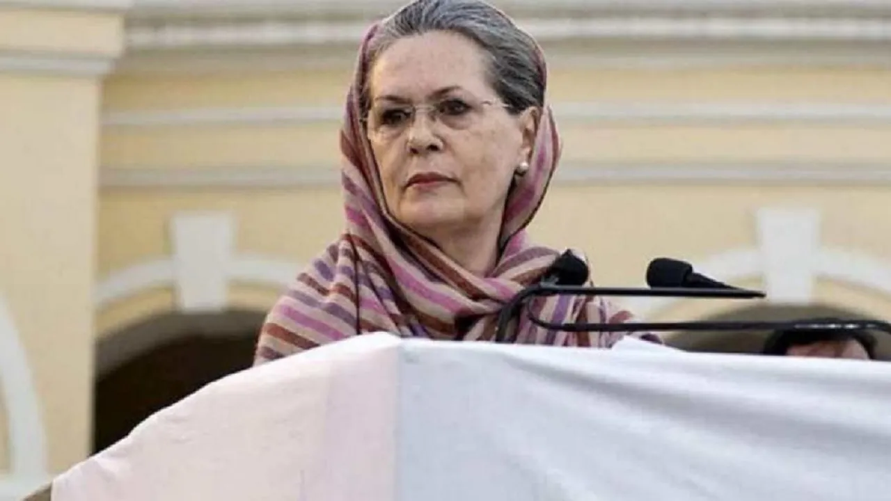 Sonia Gandhi Dissolves Punjab Congress Committee, State Unit Chief Jakhar Remains