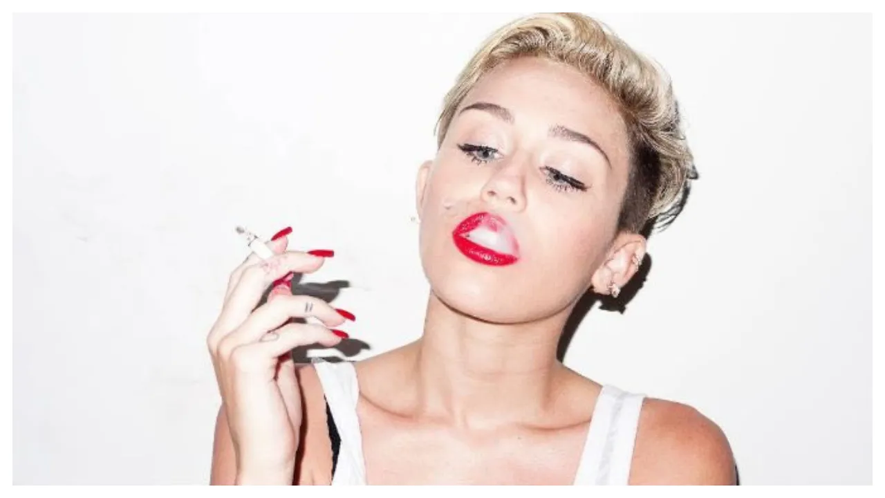 Miley Cyrus In Wrecking Ball