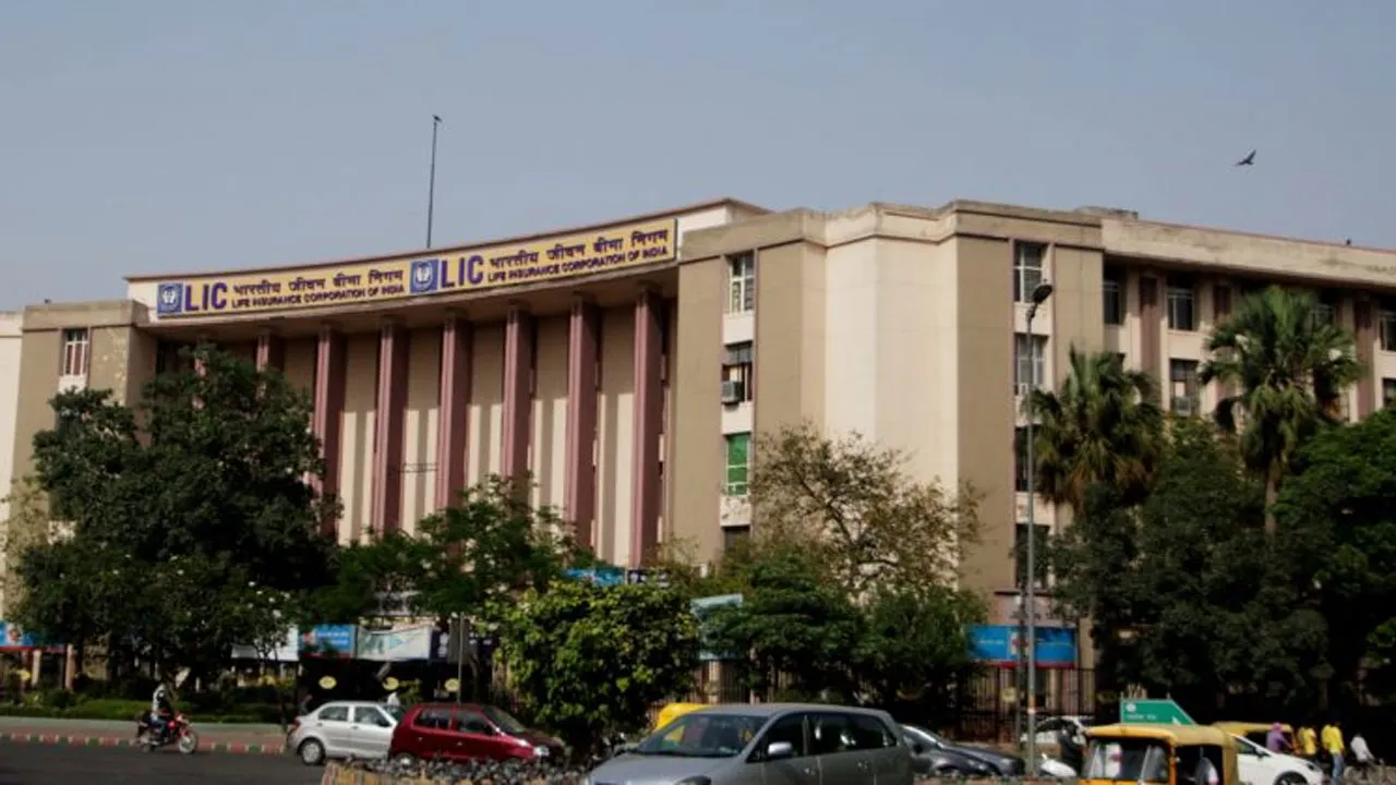 LIC