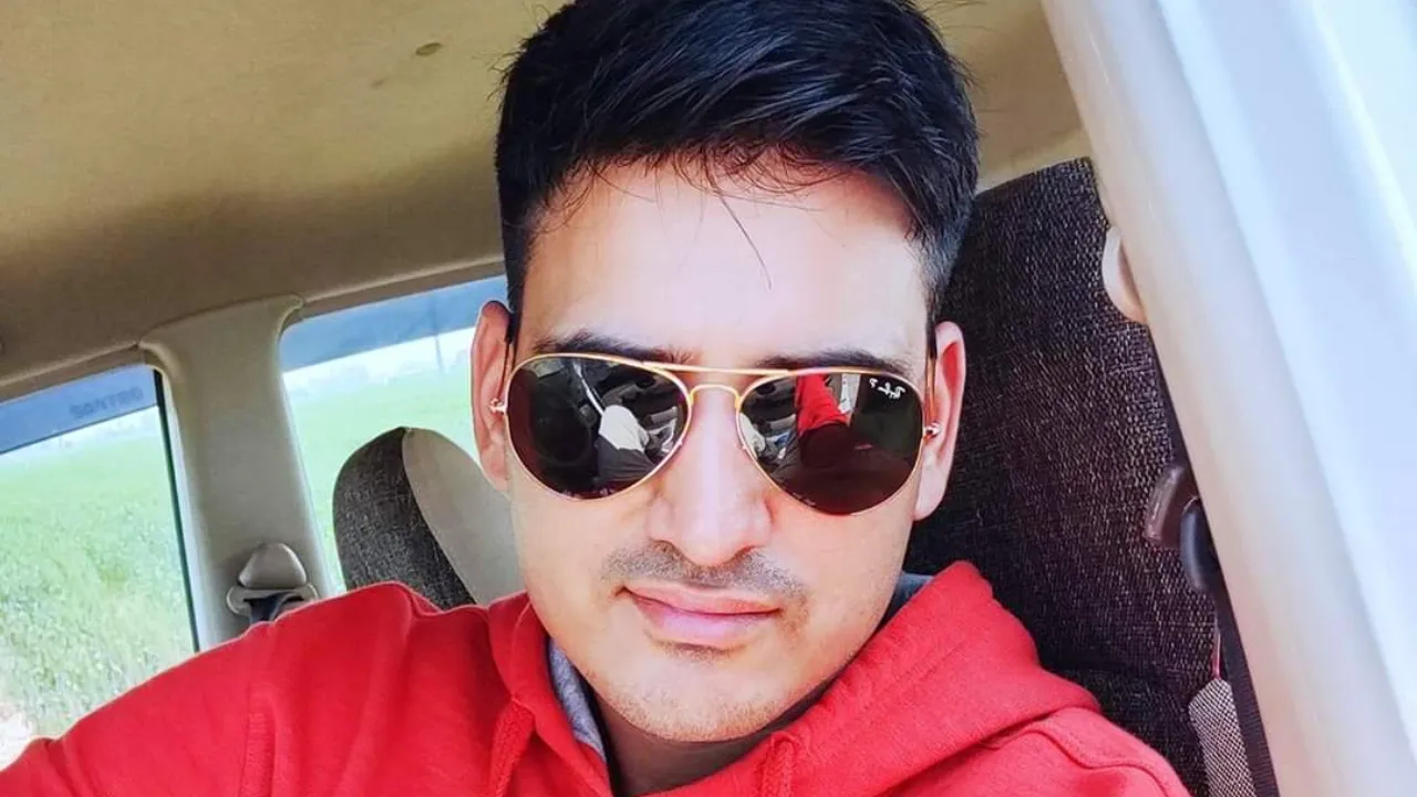 Sub Inspector Deepanshu