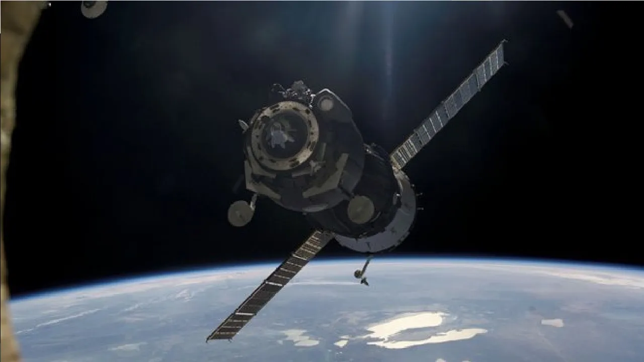 Iran's satellite, Iranian defence ministry, Zafar
