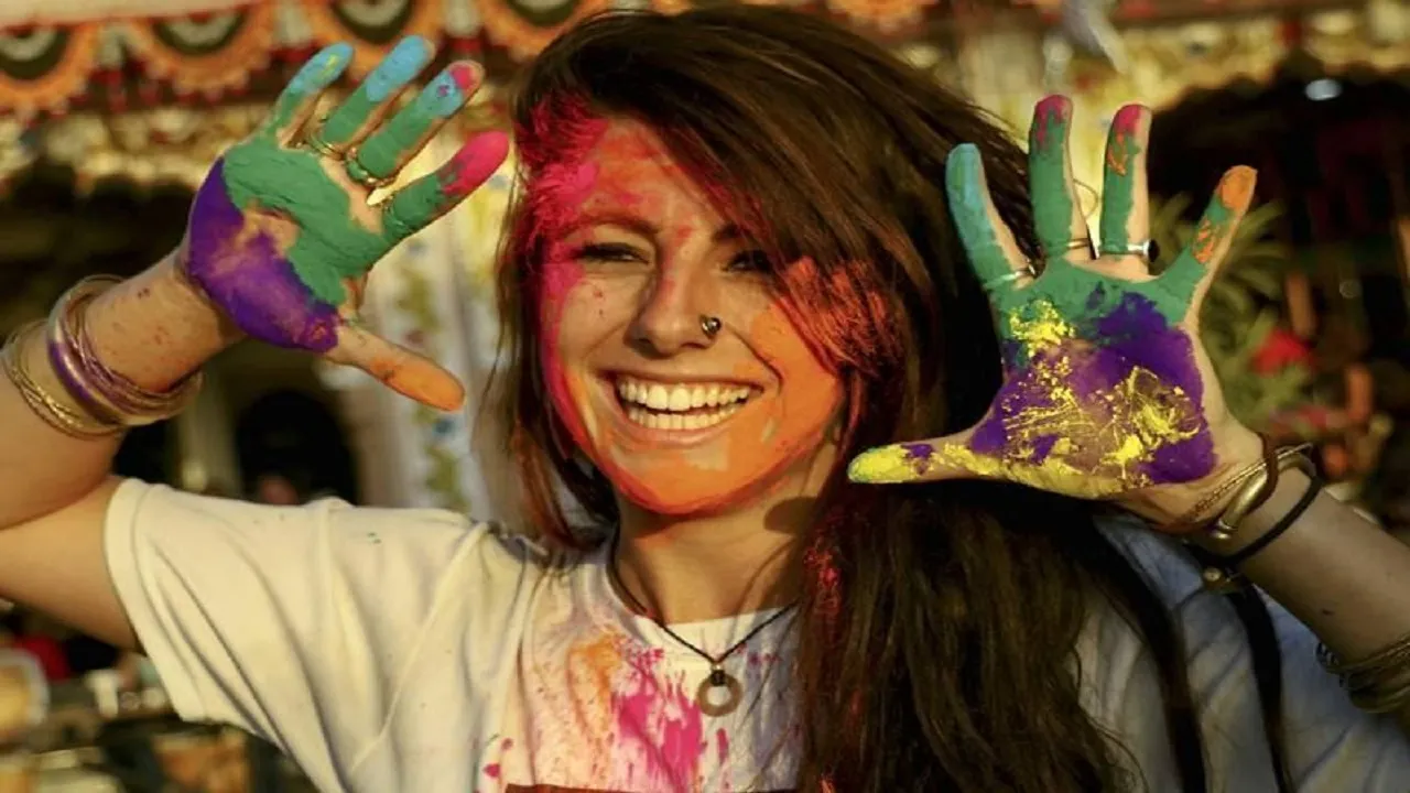 HOLI