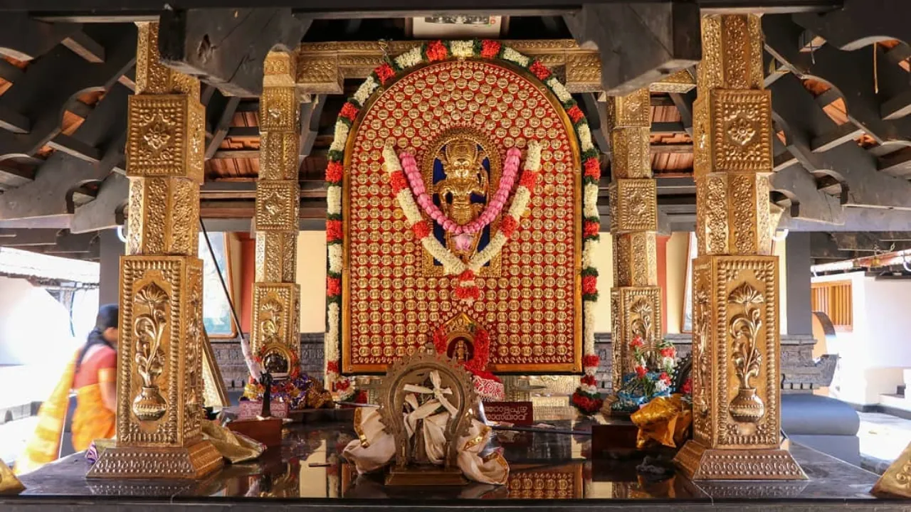 arattupuzha pooram