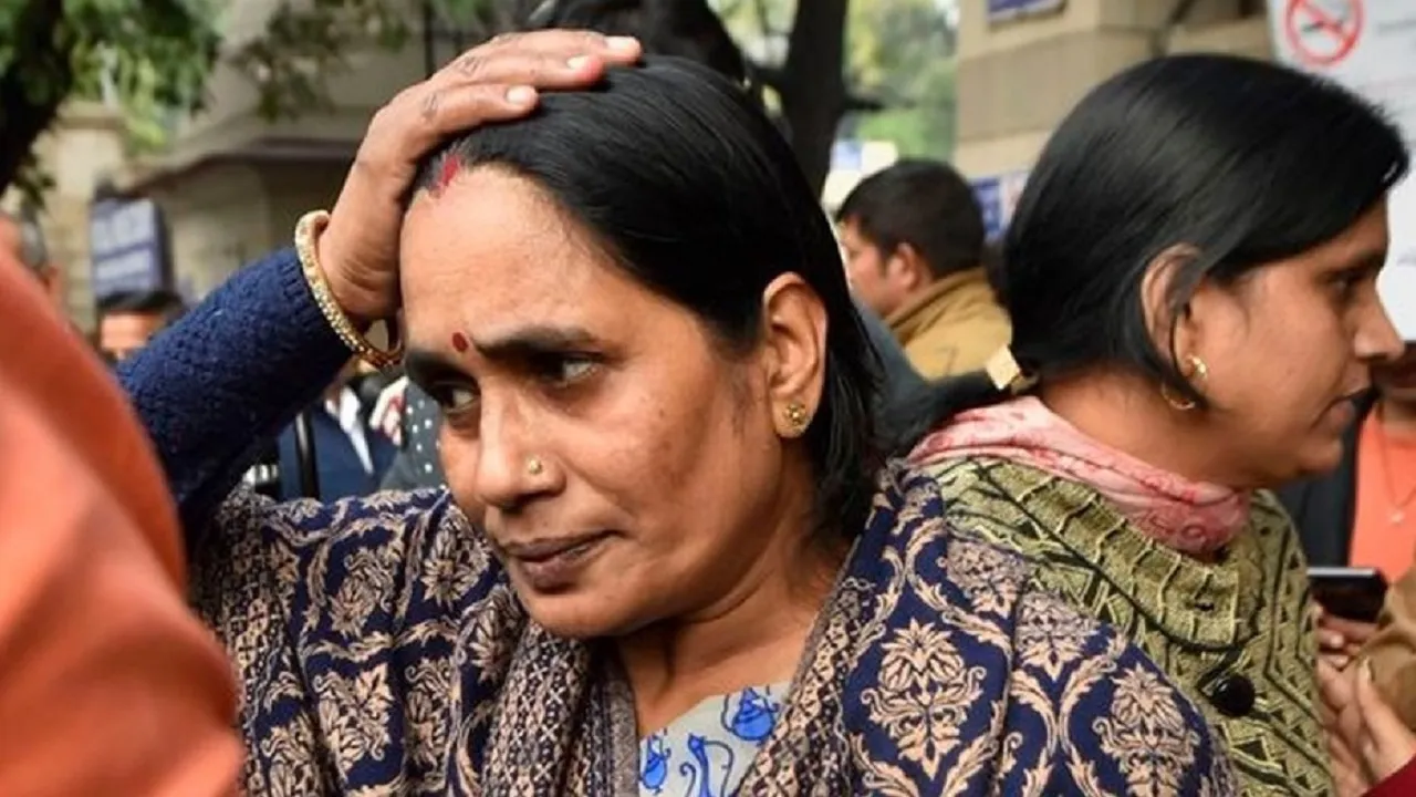 nirbhaya mother