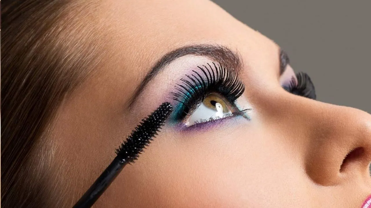 Mascara 3
