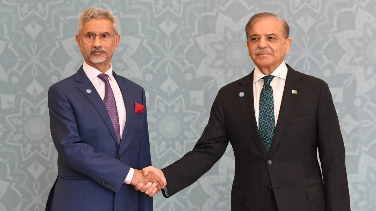 Jaishankar Meets Shahbaz Sharif