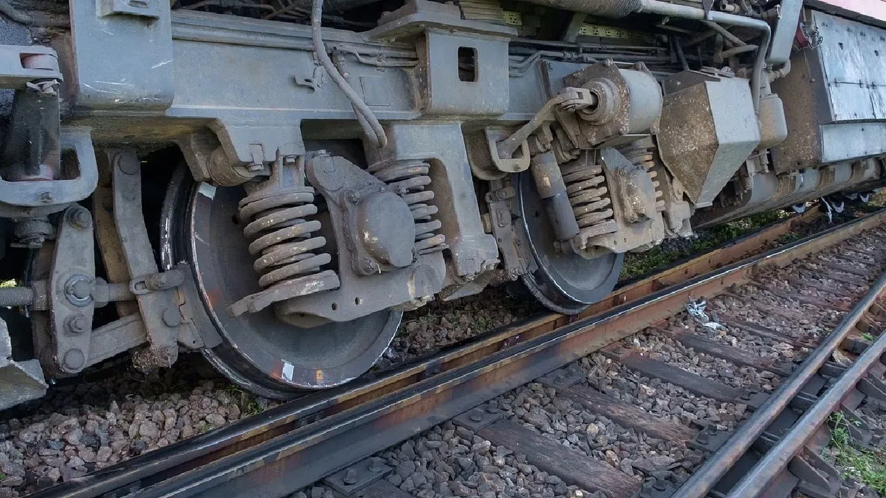 Dehradun Express Derai