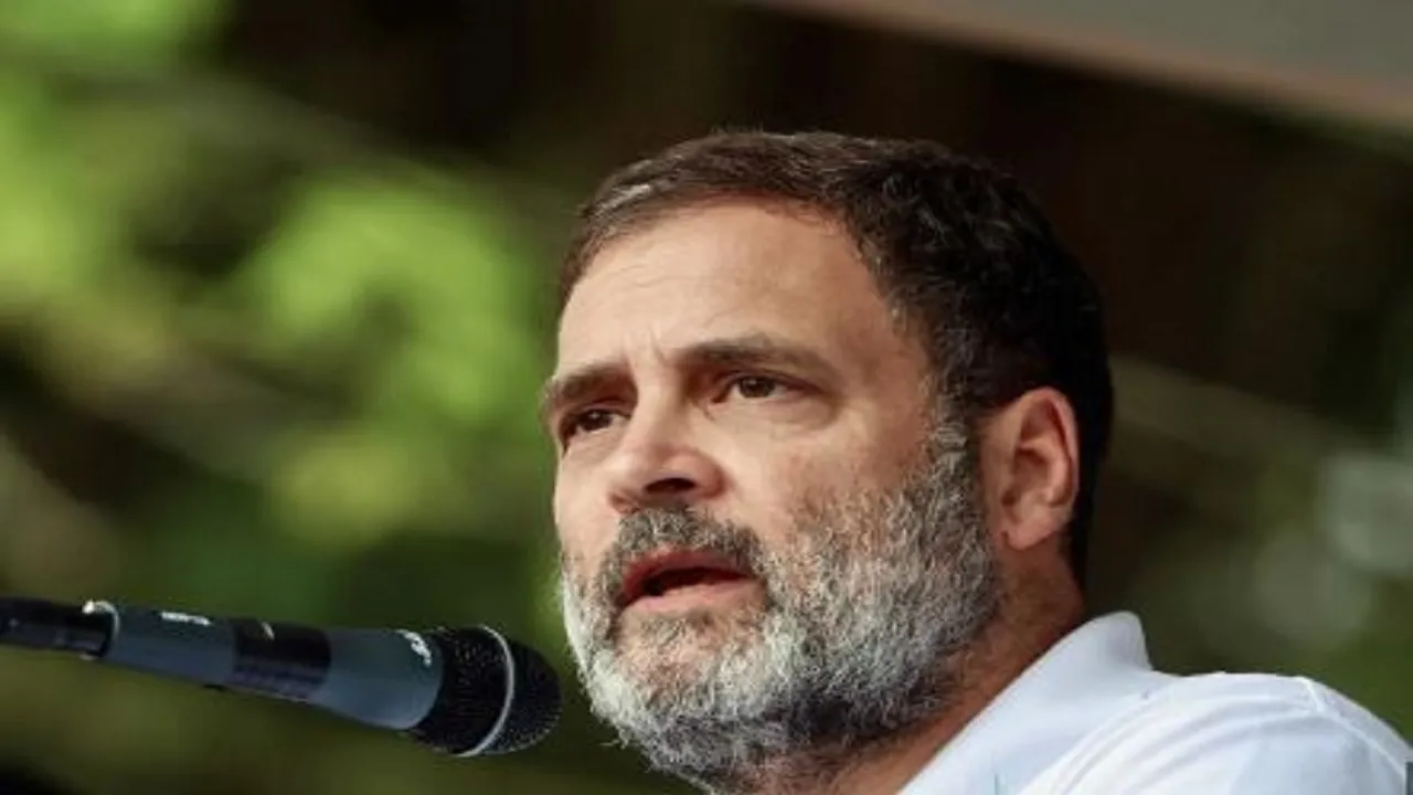 rahul gandhi in jhansi