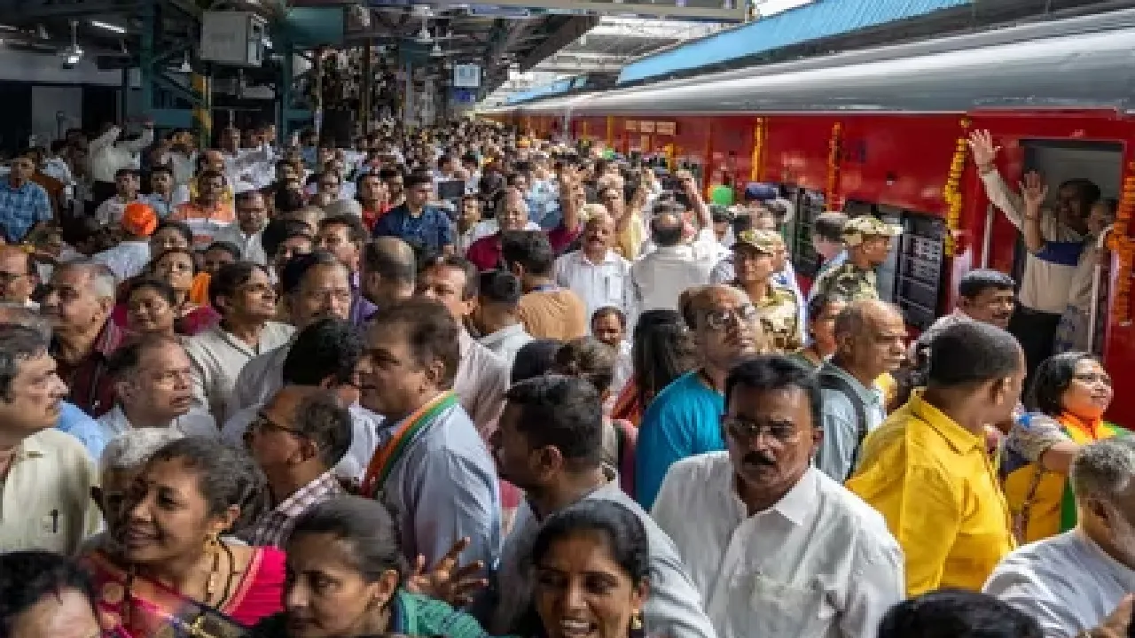 bandra railway station