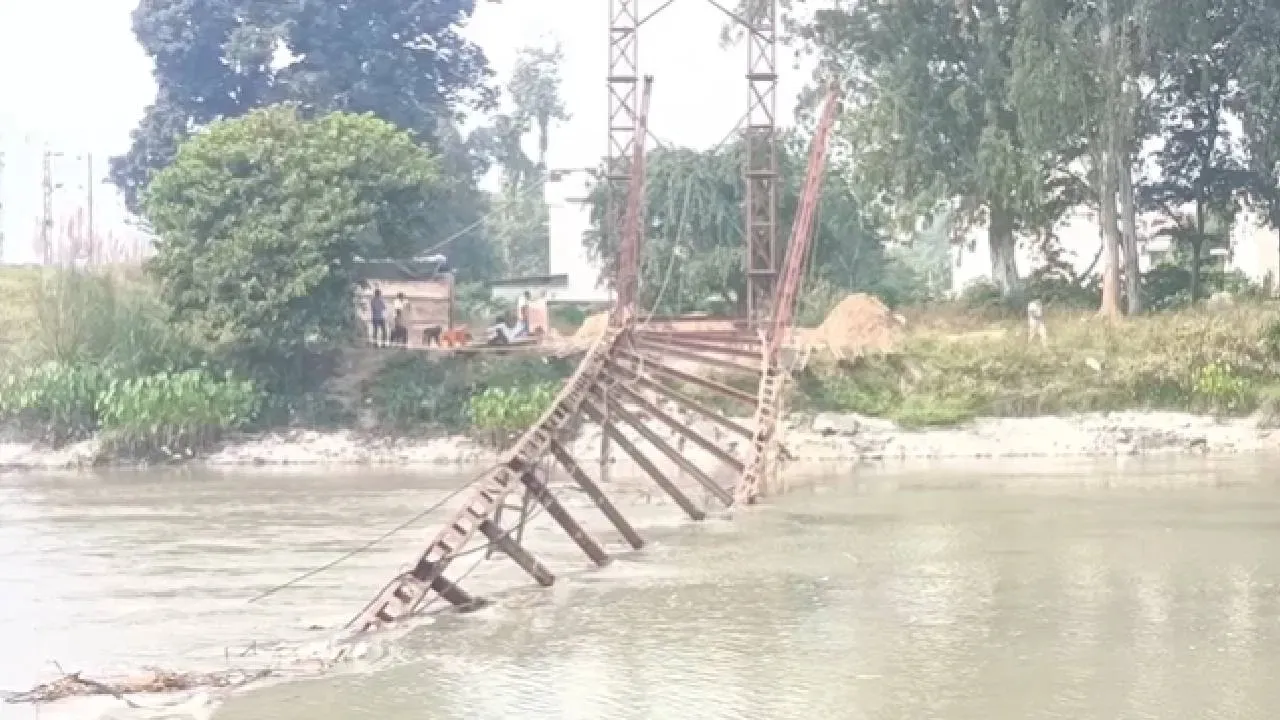 roorkee bridge collapsed