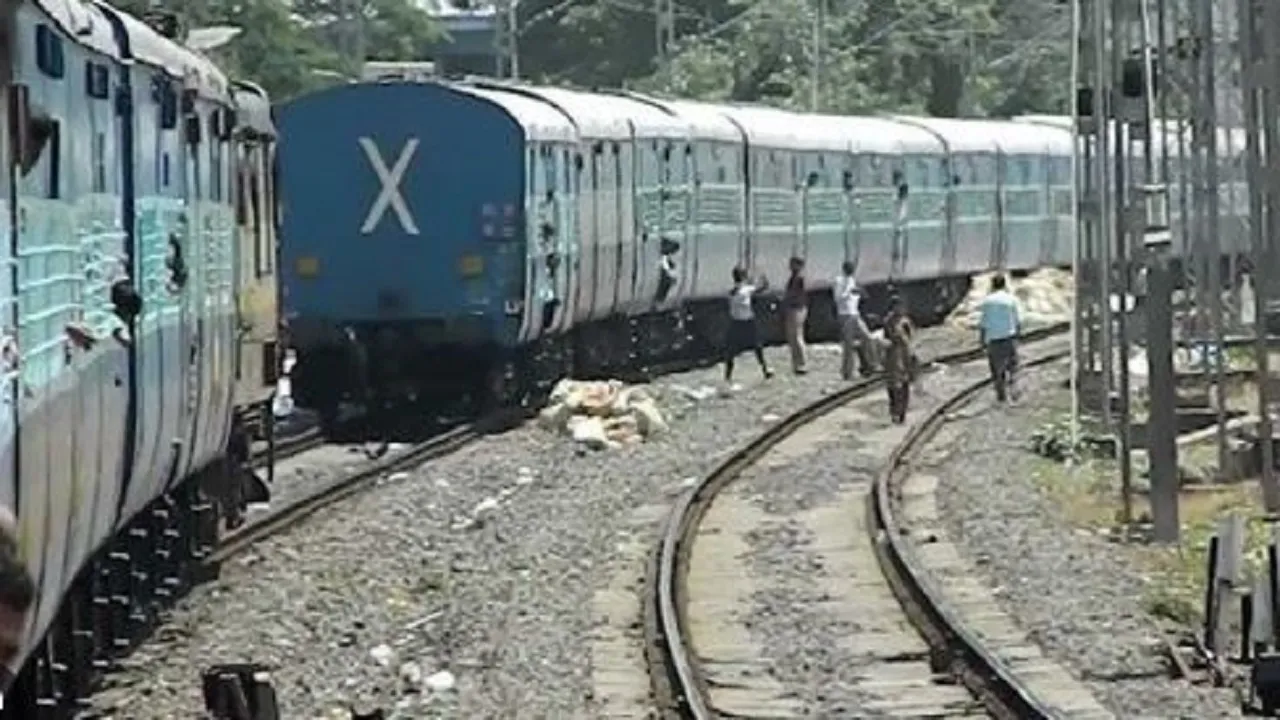 varanasi trains