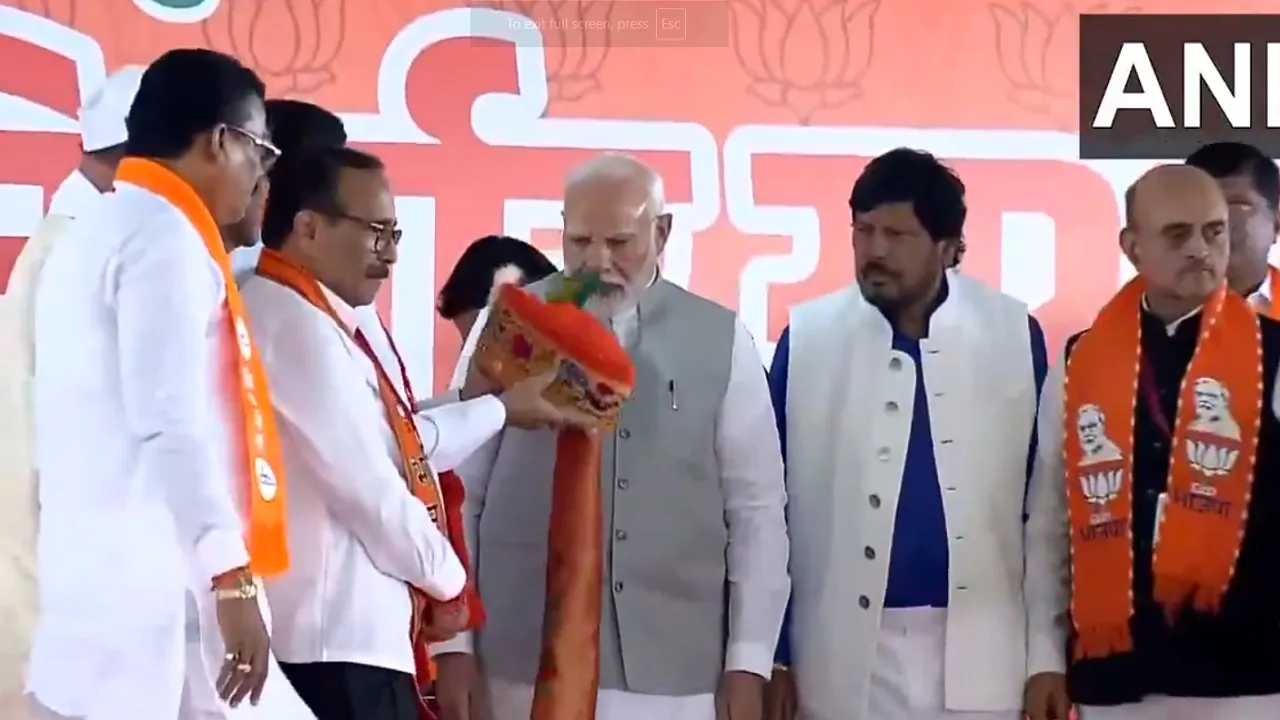 modi in maharashtra