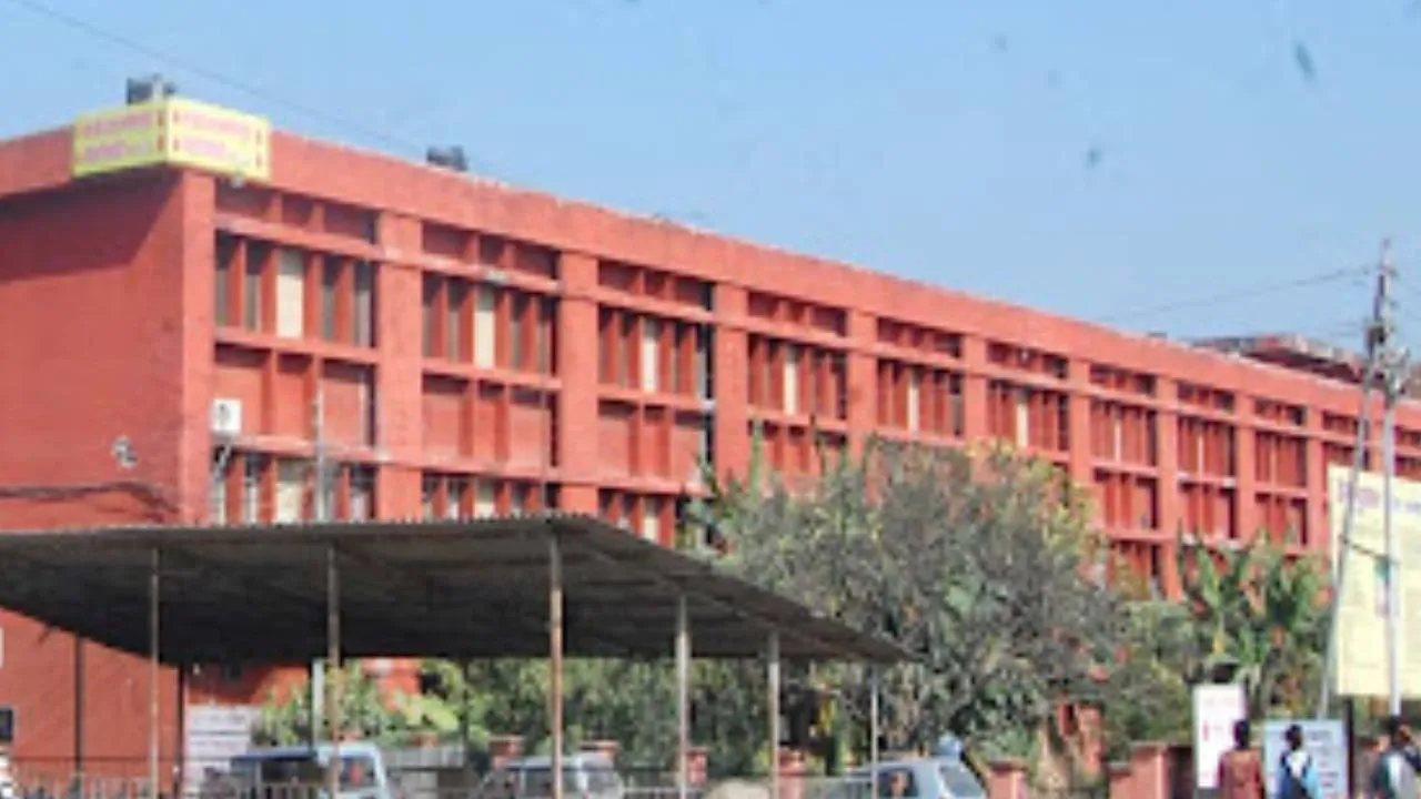 Jhansi Medical College