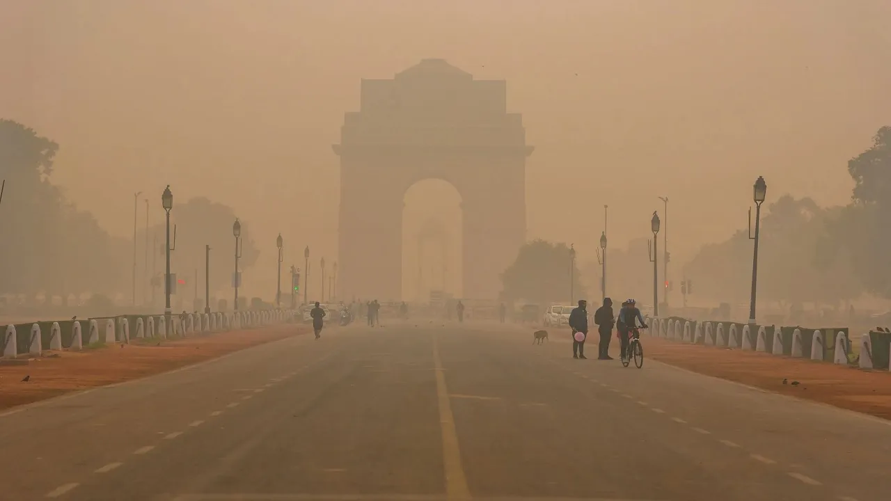 air pollution in delhi 19 November