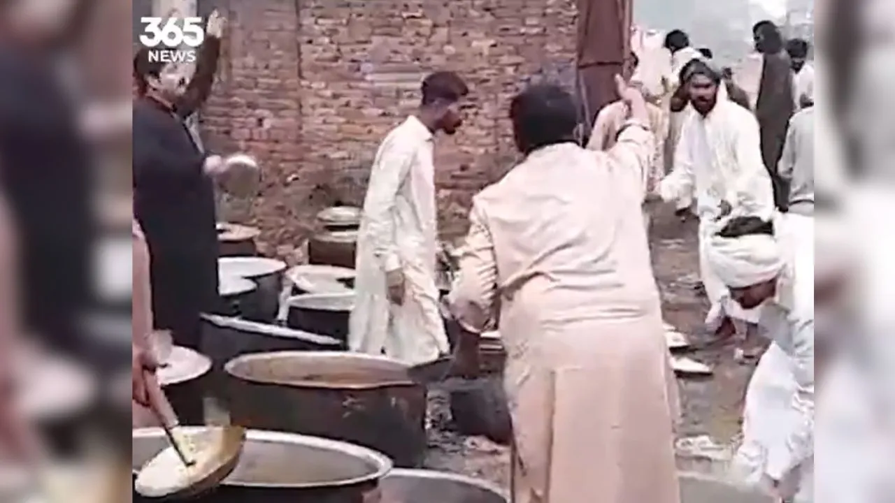 pakistani beggar feast video