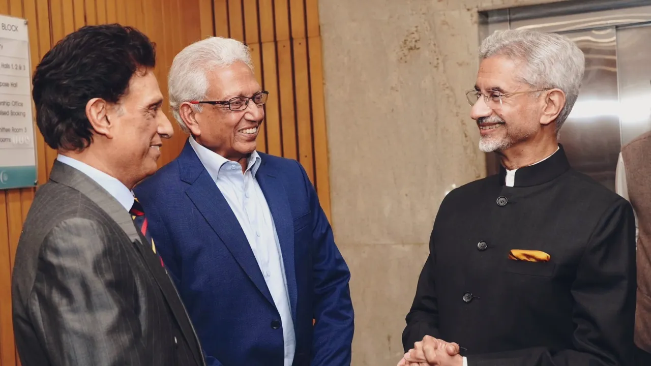 FM Jaishankar says I love to Watch and Praise Virat Kohli